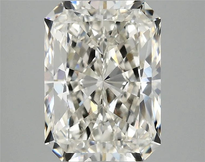 3.86 Carat · RADIANT · G · VVS2 · IGI · Excellent Cut