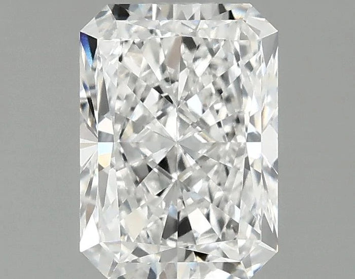 0.97 Carat · RADIANT · E · VVS2 · IGI · Excellent Cut
