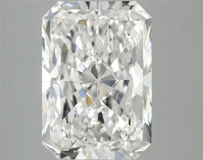 3.77 Carat · RADIANT · E · VVS2 · IGI · Excellent Cut