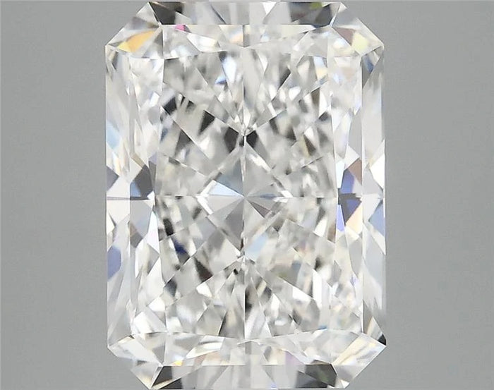 3.94 Carat · RADIANT · E · VVS2 · IGI · Excellent Cut