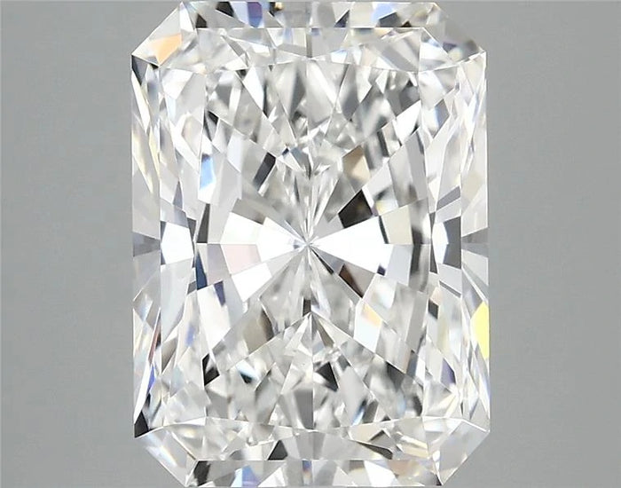 3.91 Carat · RADIANT · E · VVS2 · IGI · Excellent Cut