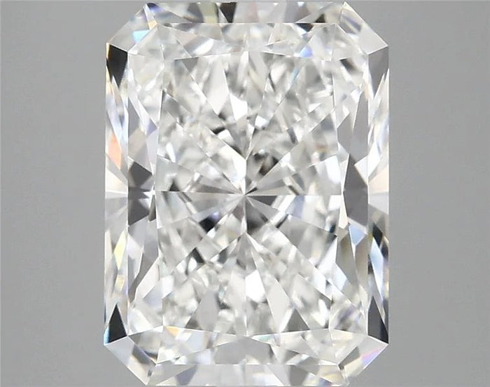 3.94 Carat · RADIANT · E · VVS2 · IGI · Excellent Cut
