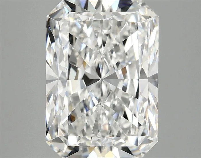 3.89 Carat · RADIANT · E · VVS2 · IGI · Excellent Cut