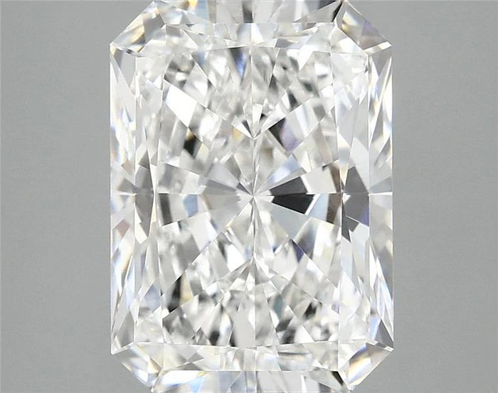 3.95 Carat · RADIANT · E · VVS2 · IGI · Excellent Cut