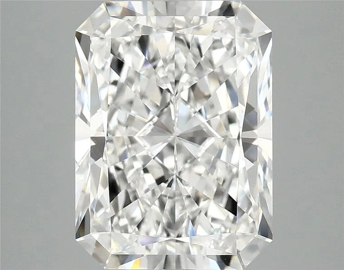 3.85 Carat · RADIANT · E · VVS2 · IGI · Excellent Cut