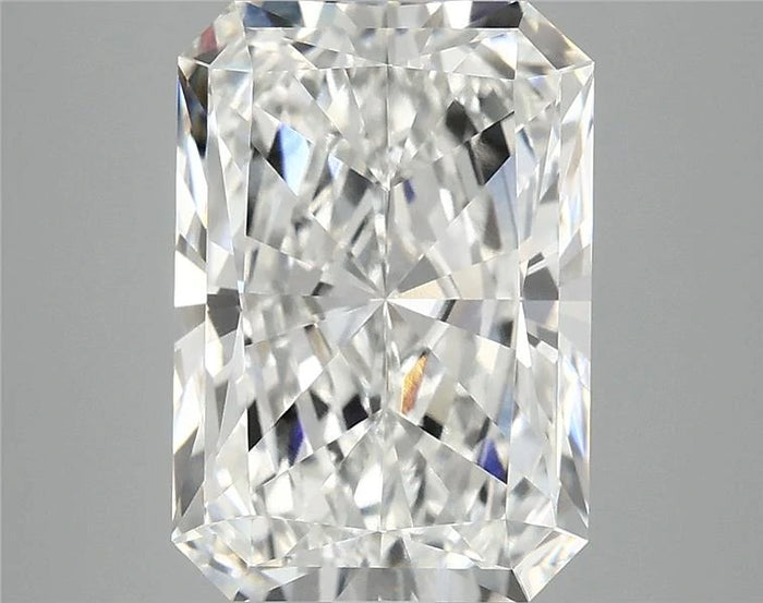 4.94 Carat · RADIANT · E · VVS2 · IGI · Excellent Cut