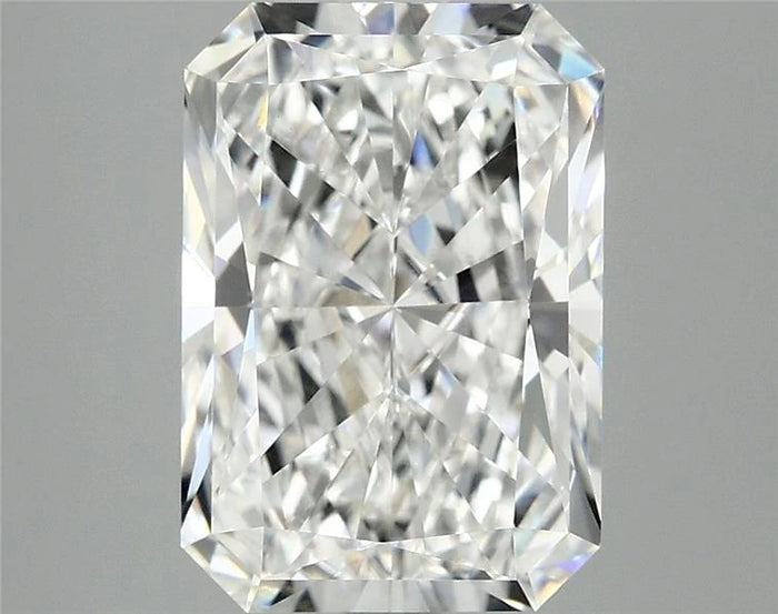 3.95 Carat · RADIANT · E · VVS2 · IGI · Excellent Cut