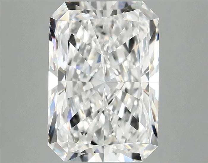 3.95 Carat · RADIANT · E · VVS2 · IGI · Excellent Cut
