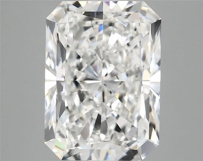 3.92 Carat · RADIANT · E · VVS2 · IGI · Excellent Cut