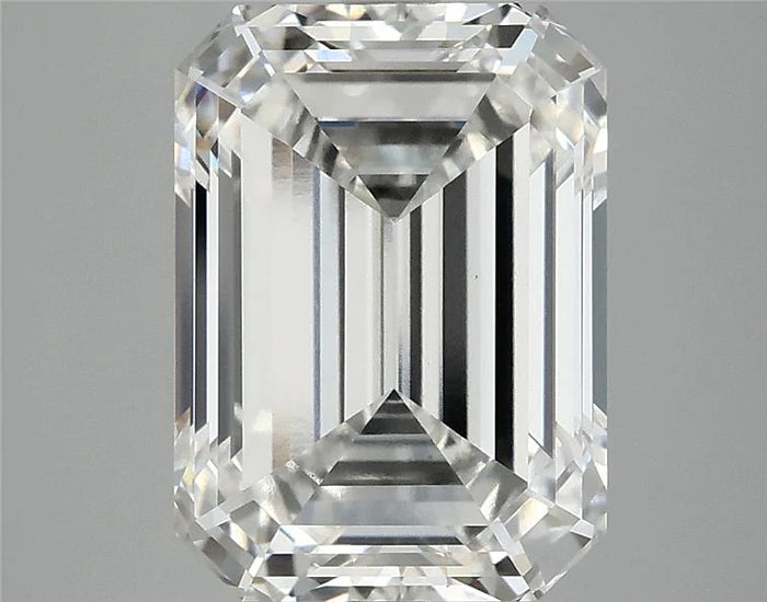 5.04 Carat · EMERALD · E · VVS2 · IGI · Excellent Cut