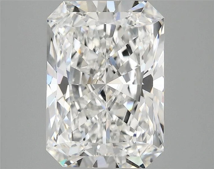 3.91 Carat · RADIANT · E · VVS2 · IGI · Excellent Cut
