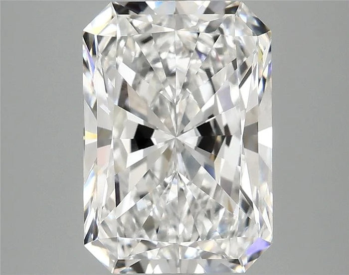 3.95 Carat · RADIANT · E · VVS2 · IGI · Excellent Cut