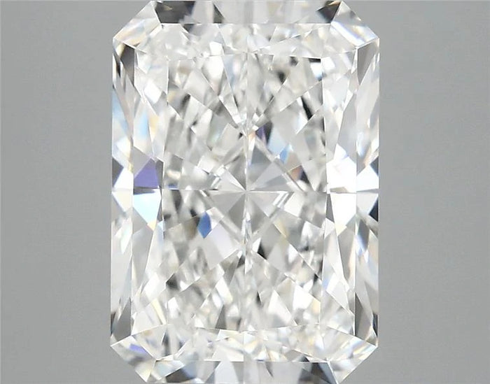 3.89 Carat · RADIANT · E · VVS2 · IGI · Excellent Cut