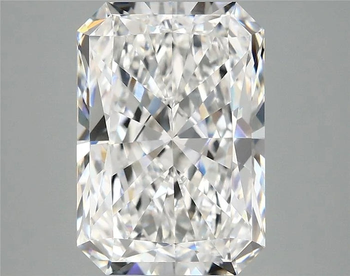 3.91 Carat · RADIANT · E · VVS2 · IGI · Excellent Cut