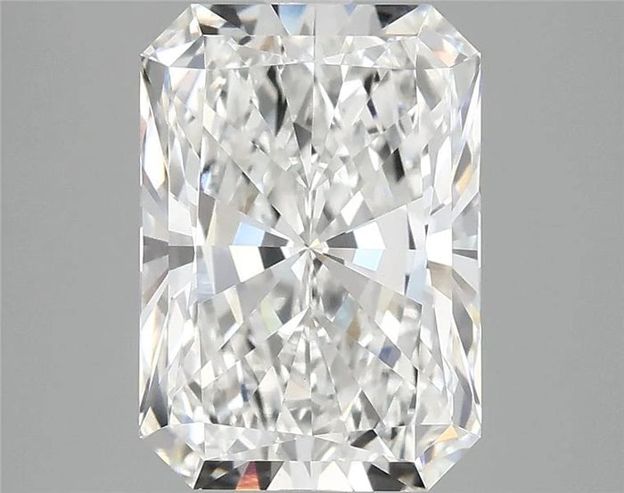 3.90 Carat · RADIANT · E · VVS2 · IGI · Excellent Cut
