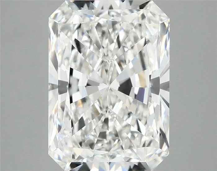 3.90 Carat · RADIANT · E · VVS2 · IGI · Excellent Cut