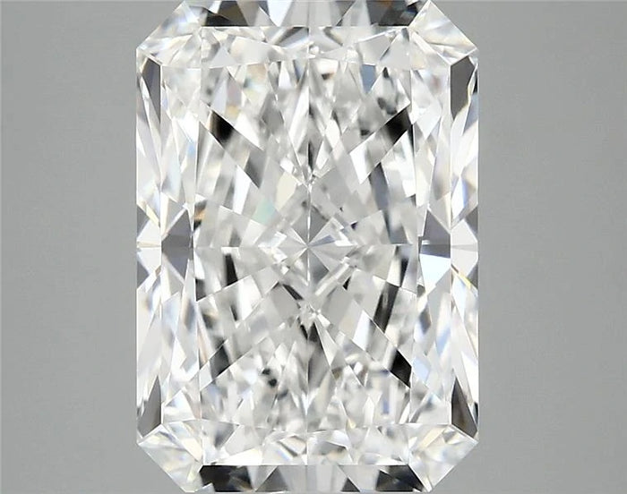3.95 Carat · RADIANT · E · VVS2 · IGI · Excellent Cut