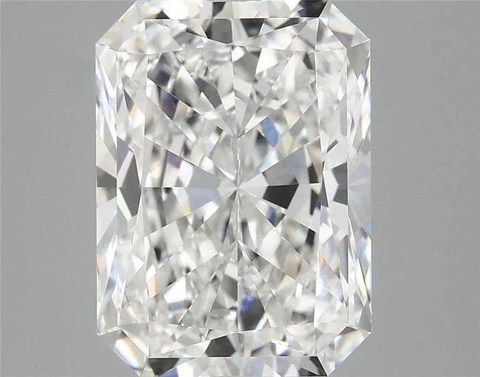 3.95 Carat · RADIANT · E · VVS2 · IGI · Excellent Cut
