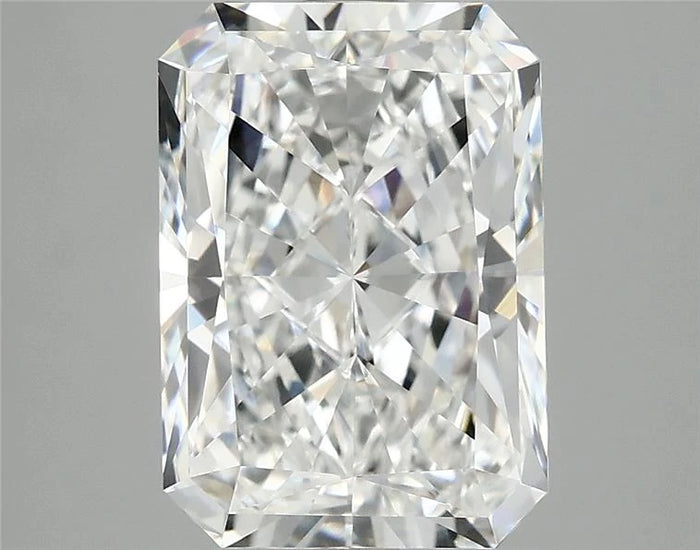 3.89 Carat · RADIANT · E · VVS2 · IGI · Excellent Cut