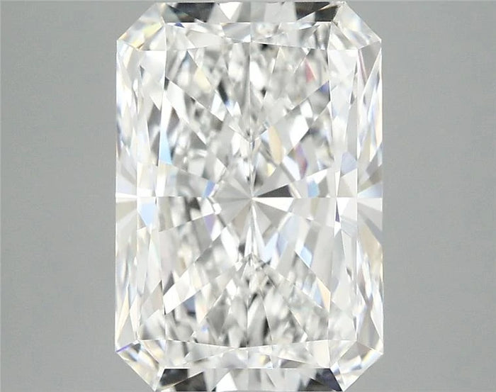 3.90 Carat · RADIANT · E · VVS2 · IGI · Excellent Cut