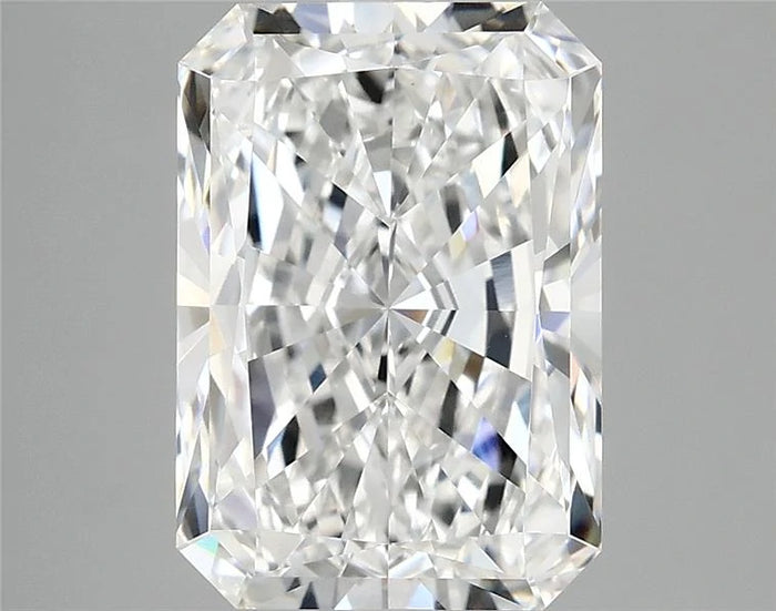 3.91 Carat · RADIANT · E · VVS2 · IGI · Excellent Cut