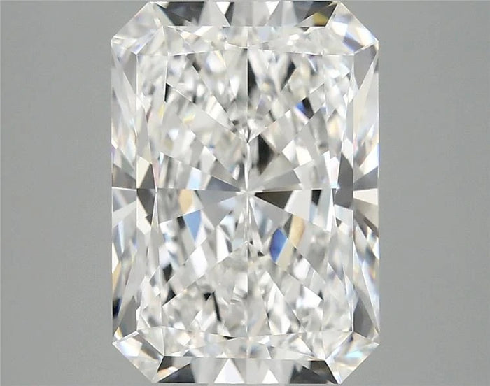 3.91 Carat · RADIANT · E · VVS2 · IGI · Excellent Cut