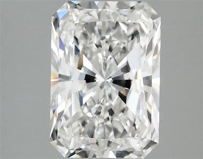 2.46 Carat · RADIANT · E · VVS2 · IGI · Excellent Cut