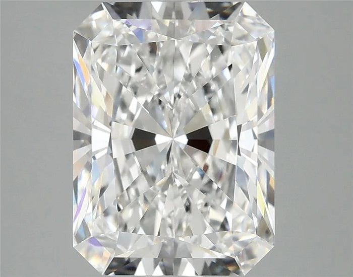3.90 Carat · RADIANT · E · VVS2 · IGI · Excellent Cut