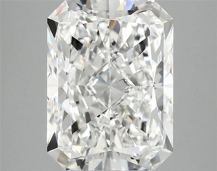 3.90 Carat · RADIANT · E · VVS2 · IGI · Excellent Cut