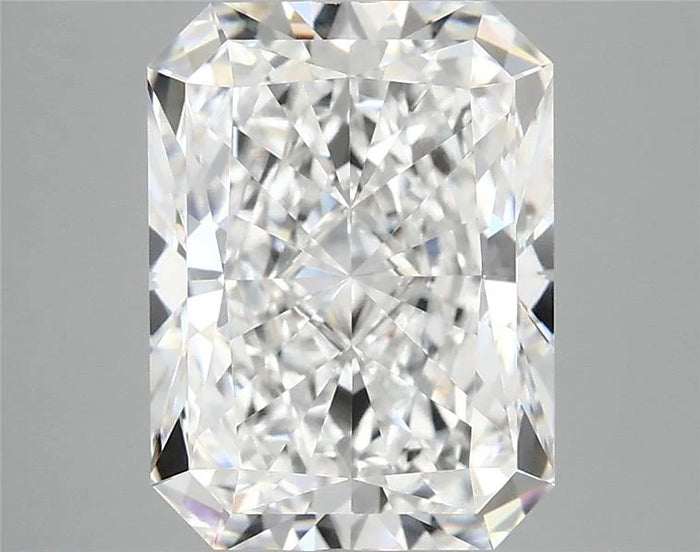 3.89 Carat · RADIANT · E · VVS2 · IGI · Excellent Cut