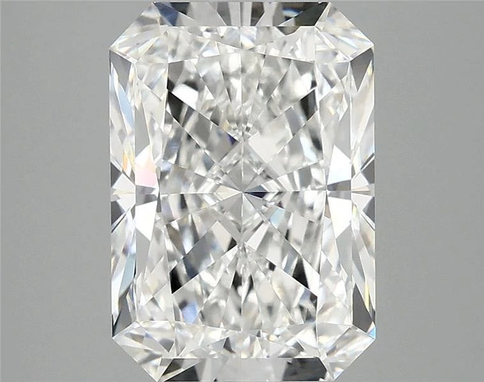 3.94 Carat · RADIANT · E · VVS2 · IGI · Excellent Cut
