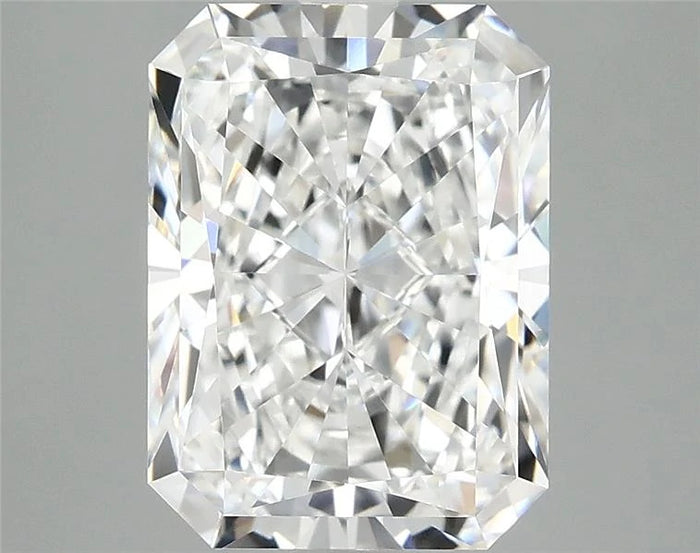 3.95 Carat · RADIANT · E · VVS2 · IGI · Excellent Cut