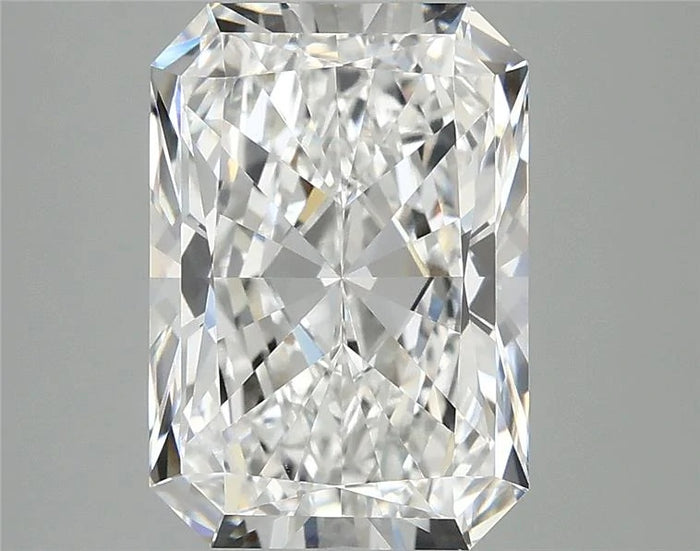 3.89 Carat · RADIANT · E · VVS2 · IGI · Excellent Cut