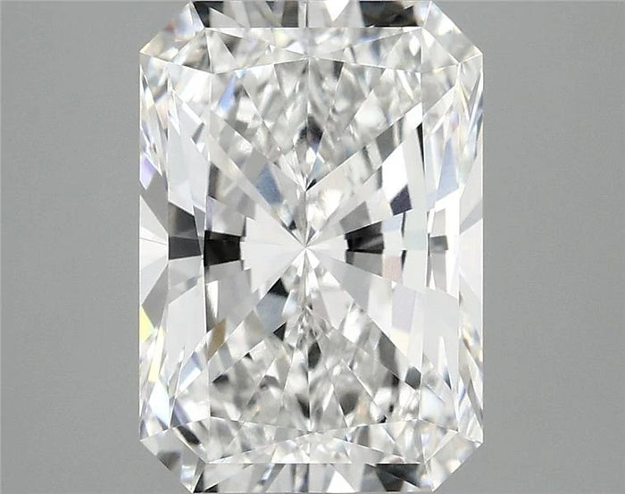 3.90 Carat · RADIANT · E · VVS2 · IGI · Excellent Cut
