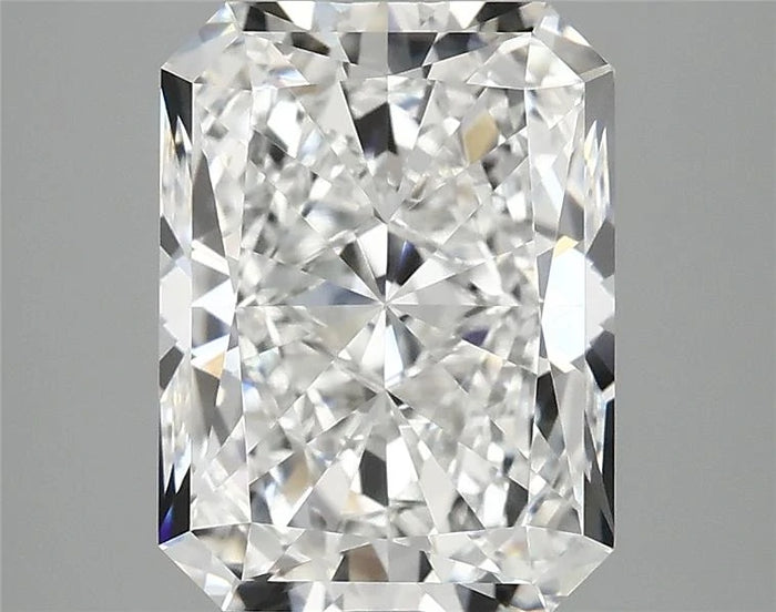3.90 Carat · RADIANT · E · VVS2 · IGI · Excellent Cut