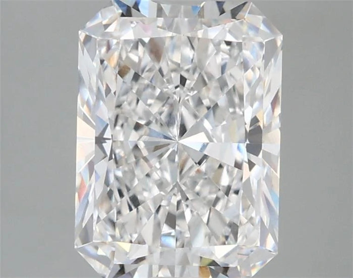 2.70 Carat · RADIANT · D · VVS2 · IGI · Excellent Cut