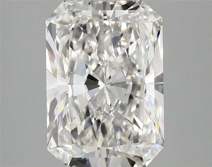 3.02 Carat · RADIANT · E · VS1 · IGI · Excellent Cut