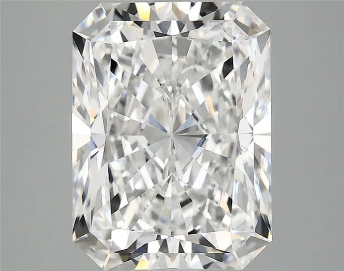 3.92 Carat · RADIANT · D · VVS2 · IGI · Excellent Cut