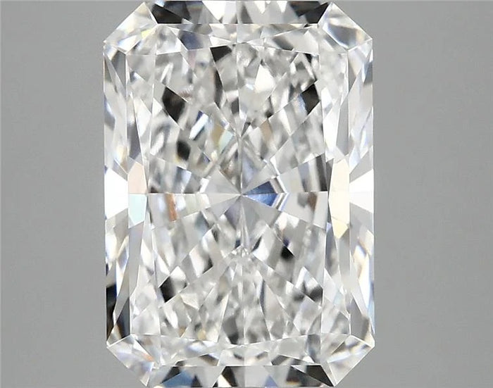 4.66 Carat · RADIANT · E · VVS2 · IGI · Excellent Cut