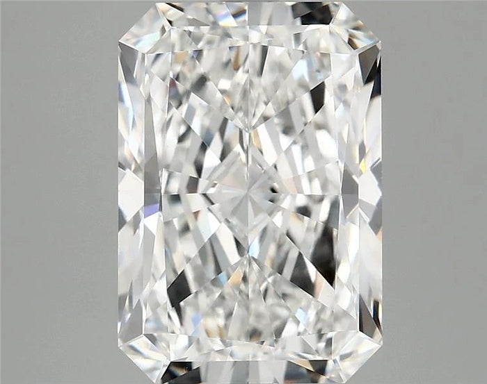 4.77 Carat · RADIANT · E · VVS2 · IGI · Excellent Cut