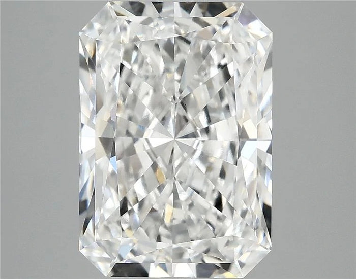 4.90 Carat · RADIANT · E · VVS2 · IGI · Excellent Cut