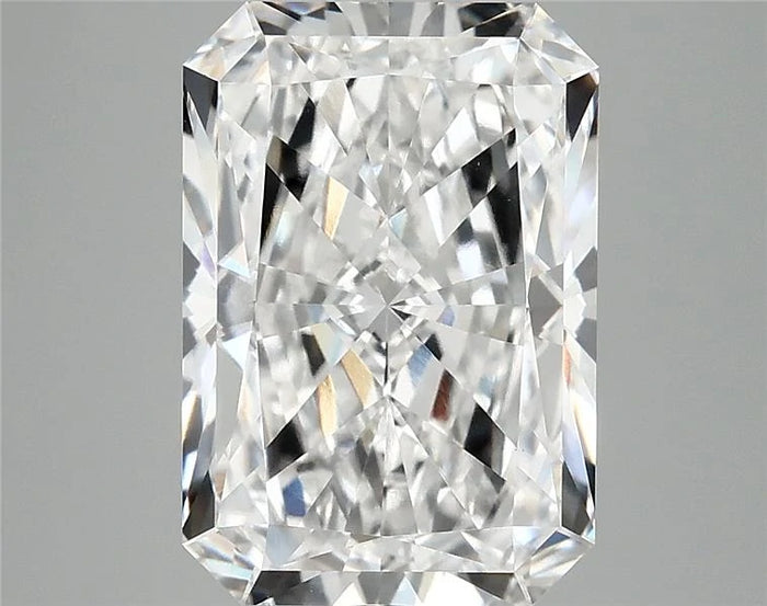 4.93 Carat · RADIANT · E · VVS2 · IGI · Excellent Cut