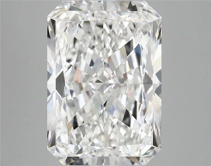 5.01 Carat · RADIANT · E · VS1 · IGI · Excellent Cut