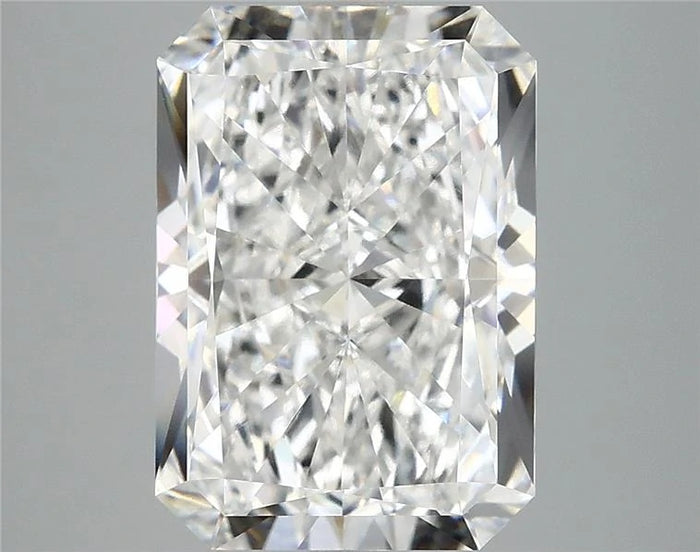 5.02 Carat · RADIANT · E · VS1 · IGI · Excellent Cut