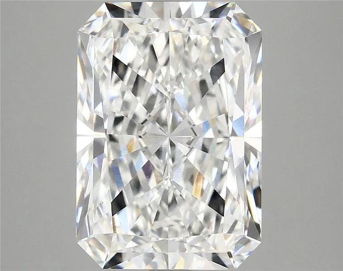 4.87 Carat · RADIANT · E · VS1 · IGI · Excellent Cut