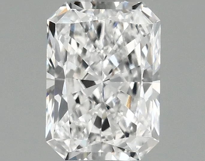 0.95 Carat · RADIANT · E · VVS2 · IGI · Excellent Cut