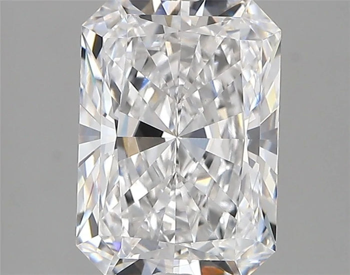 2.70 Carat · RADIANT · D · VVS2 · IGI · Excellent Cut