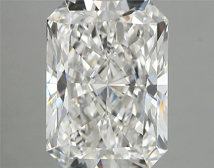 3.20 Carat · RADIANT · F · VVS2 · IGI · Excellent Cut