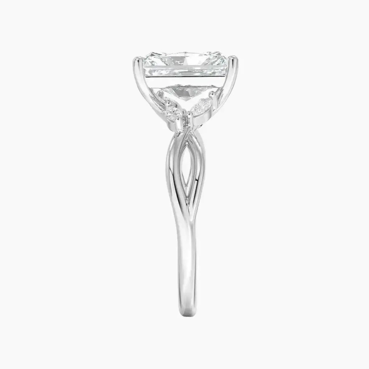 #18K White Gold