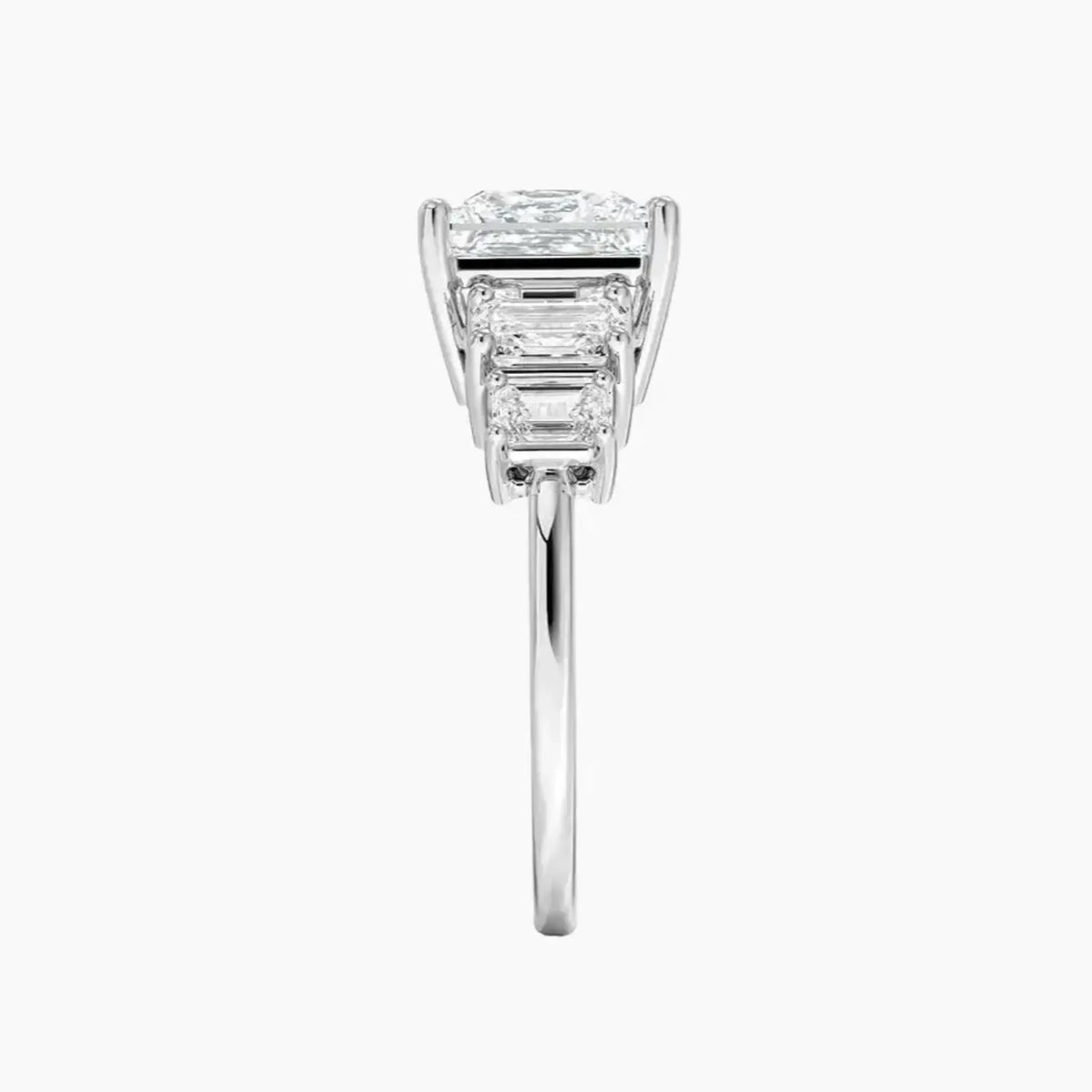 #18K White Gold